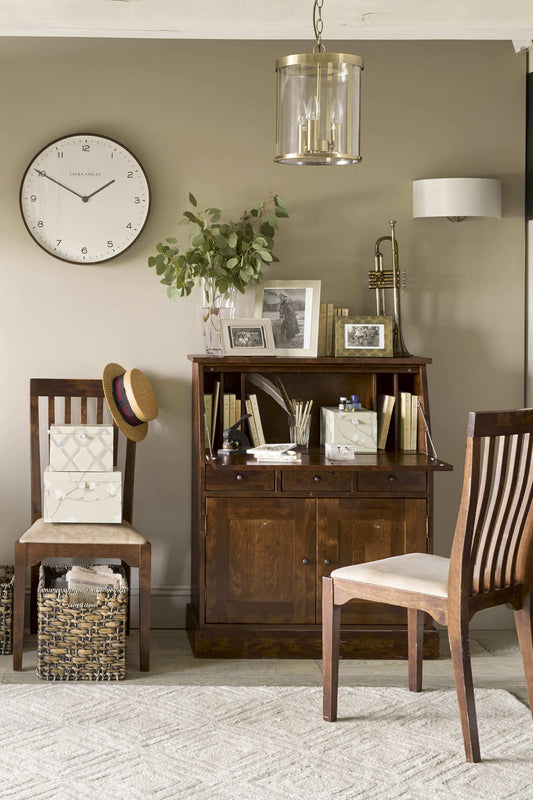 Garrat 2-door chest of drawers with 3 drawers for working room