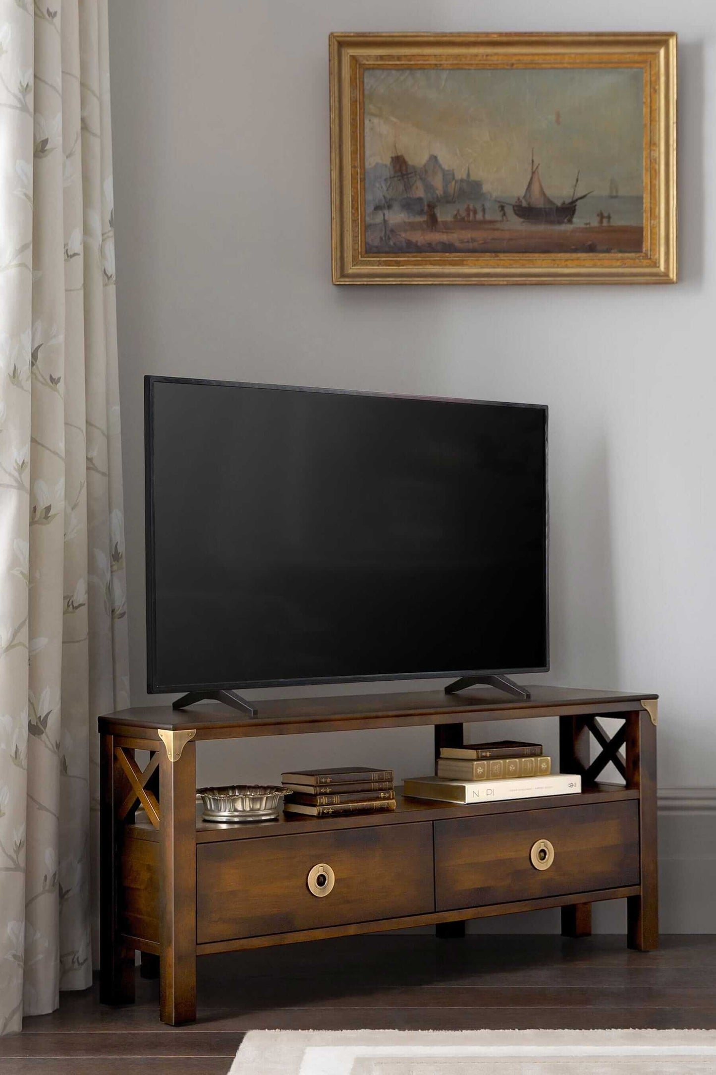 Balmoral corner TV table with 2 drawers
