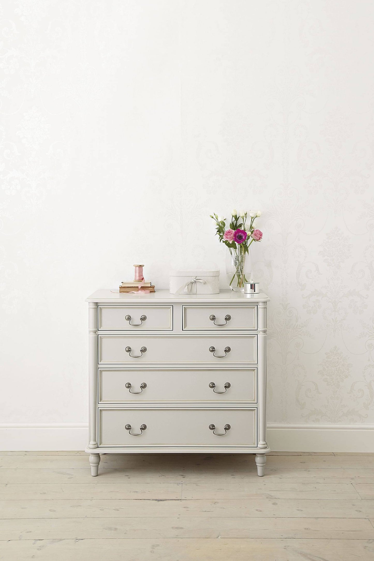 Clifton chest of drawers with 5 drawers