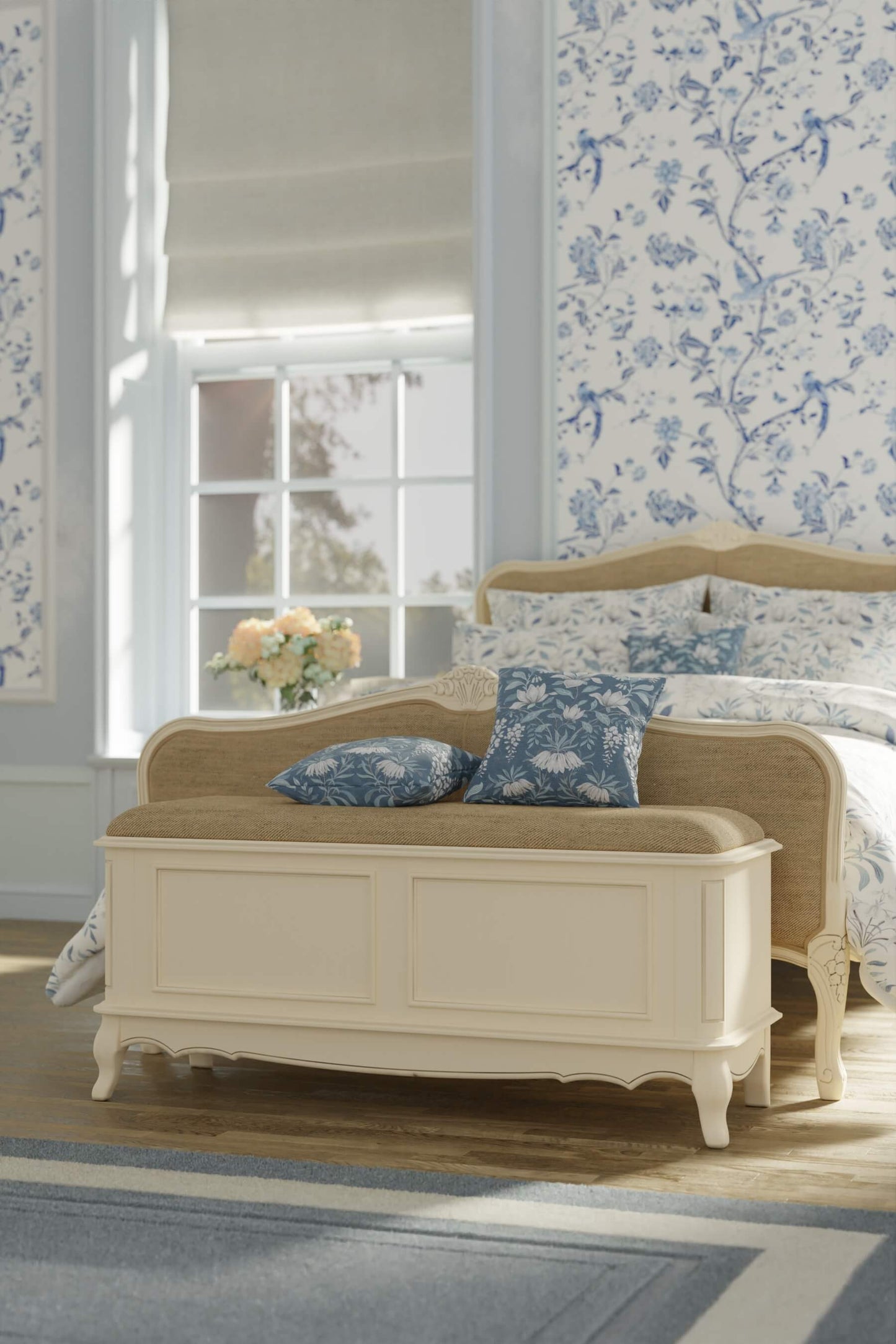 Provencale blanket box