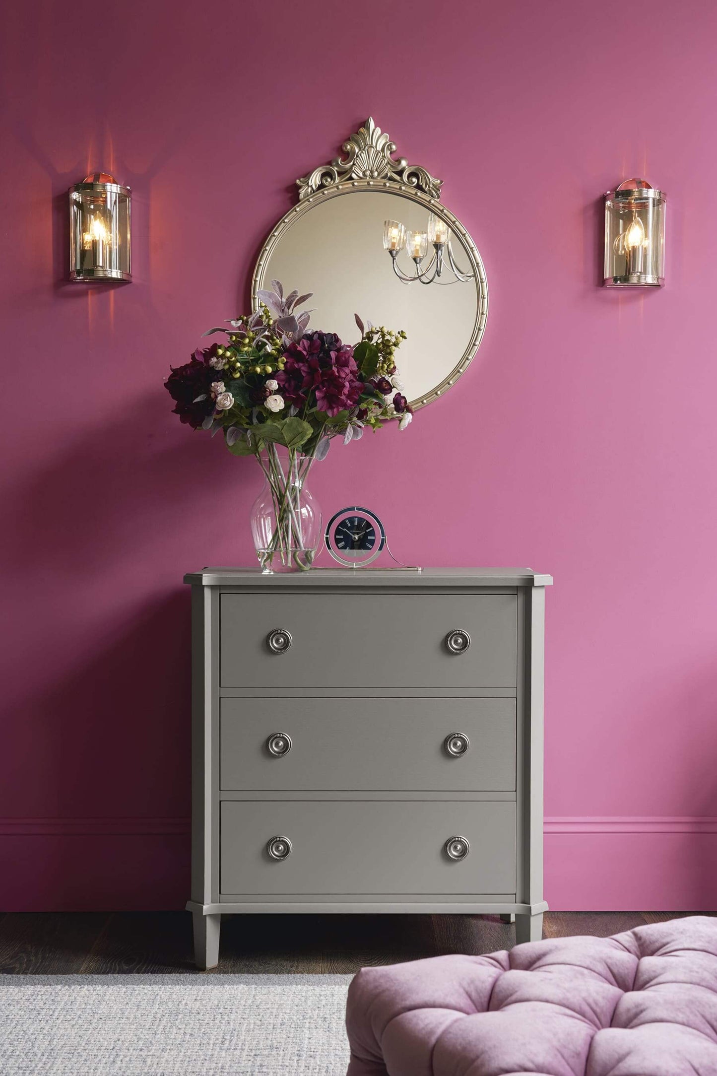 Henshaw chest of drawers with 3 drawers