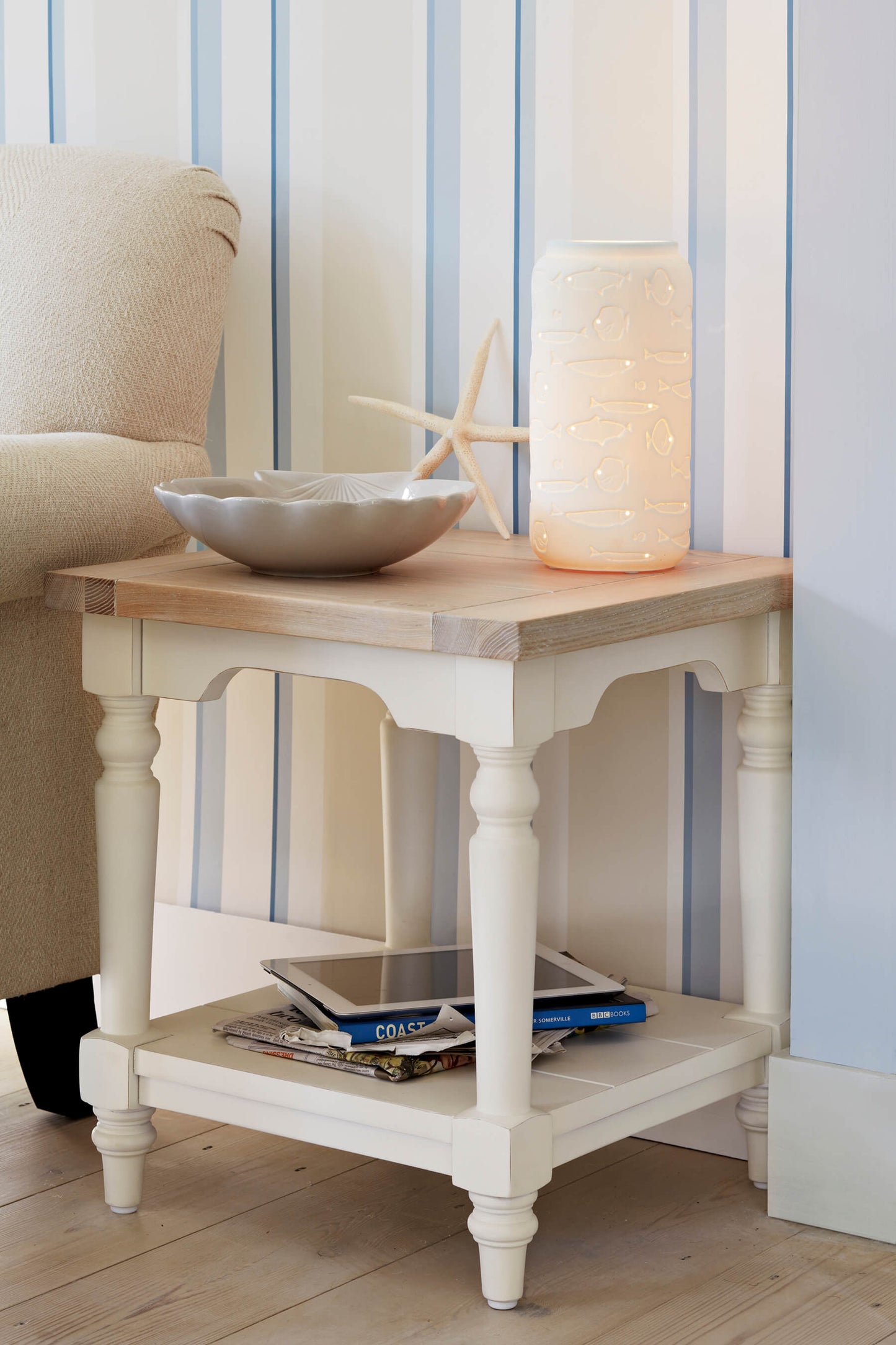 Dorset bedside table for sofa